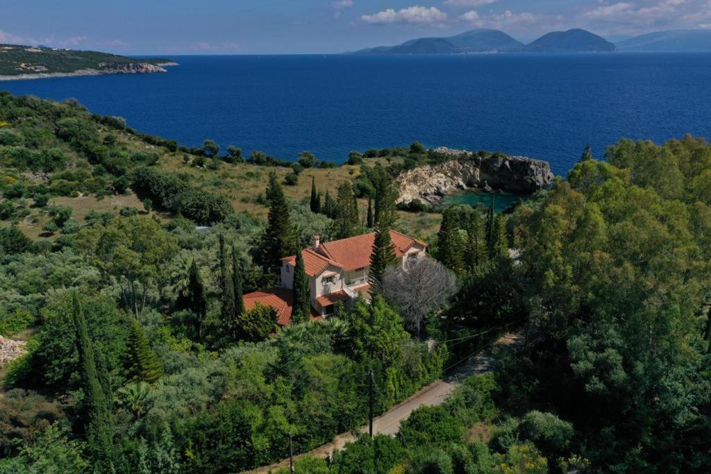 Vkastri Aparthotel Vassiliki Esterno foto