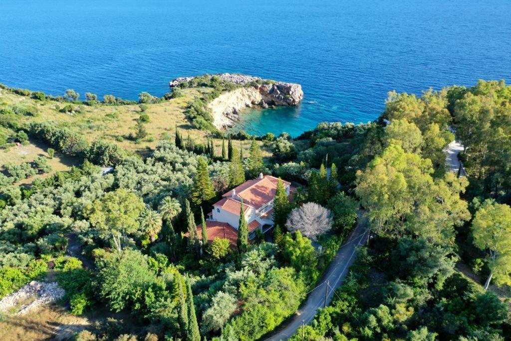 Vkastri Aparthotel Vassiliki Esterno foto