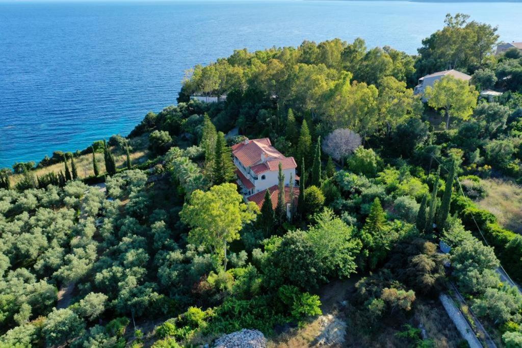 Vkastri Aparthotel Vassiliki Esterno foto