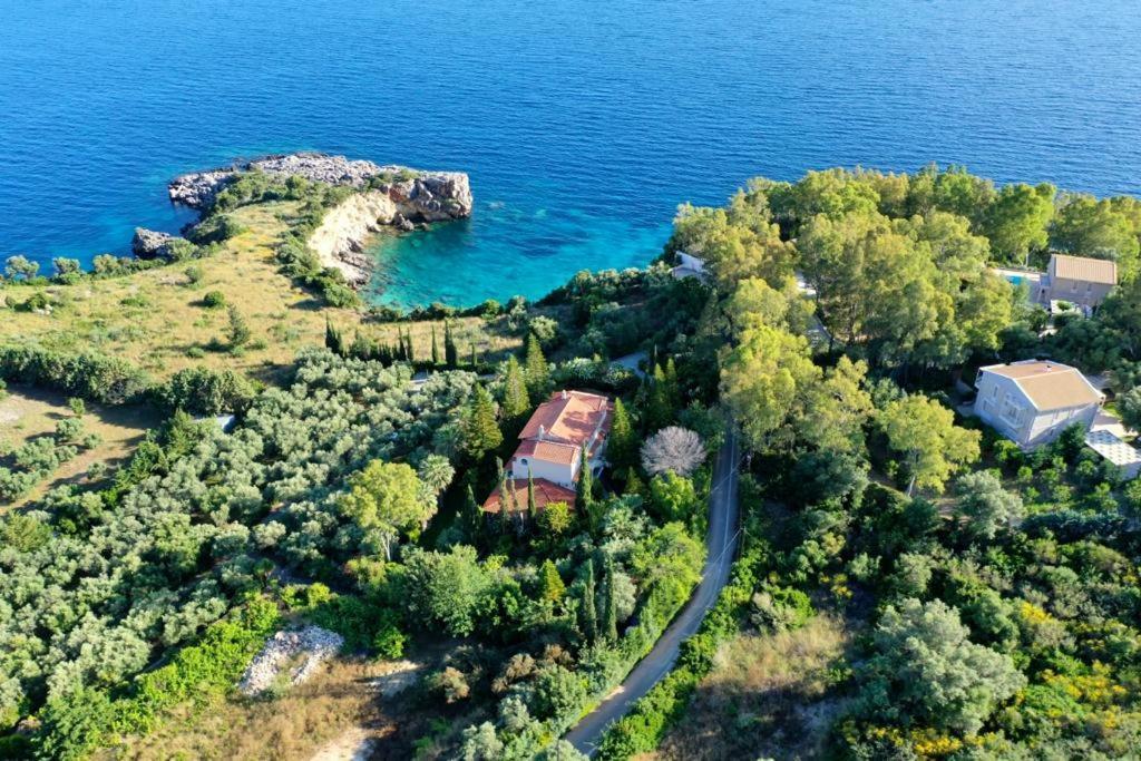 Vkastri Aparthotel Vassiliki Esterno foto