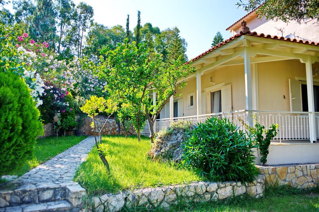 Vkastri Aparthotel Vassiliki Esterno foto